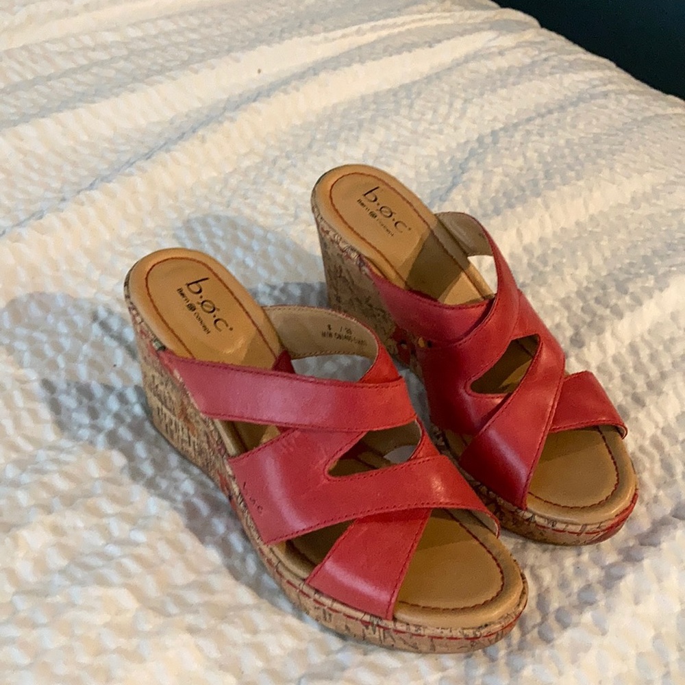 Women’s wedge sandals